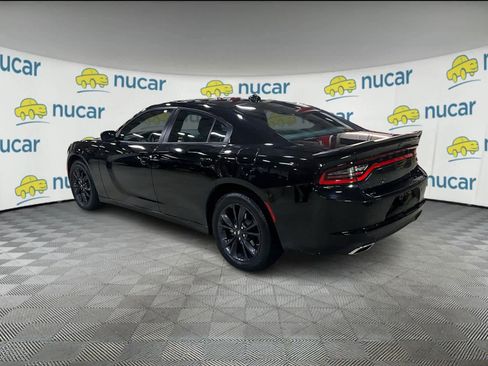 Used 2023 Dodge Charger SXT w/ Blacktop Package image 3
