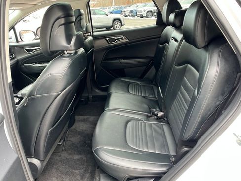 Used 2023 Kia Sportage SX image 22
