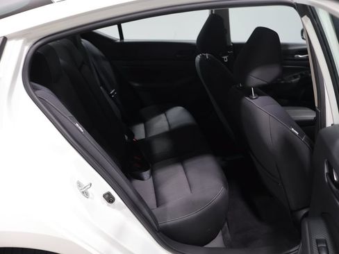 Used 2025 Nissan Altima 2.5 SV FWD image 20