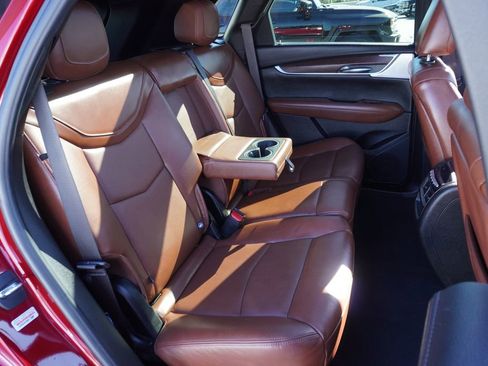 Used 2021 Cadillac XT5 Premium Luxury image 9