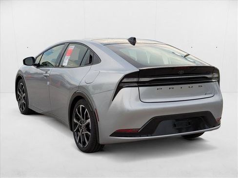 New 2026 Toyota Prius Plug-In Hybrid FWD image 9