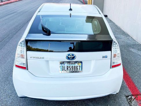 Used 2010 Toyota Prius Four image 28