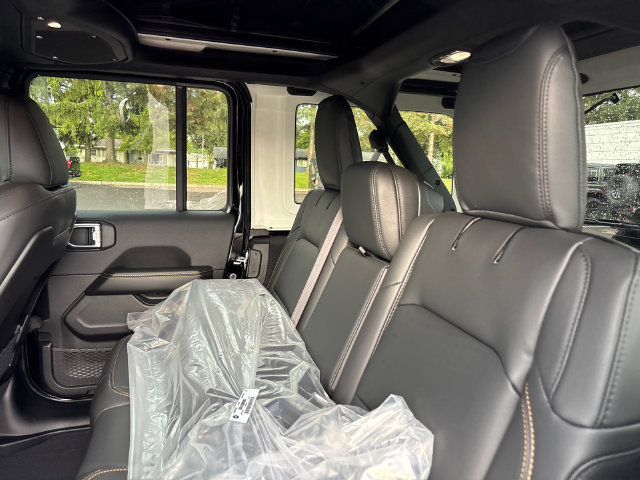 New 2027 Jeep Wrangler Unlimited Sahara AWD/4WD image 3