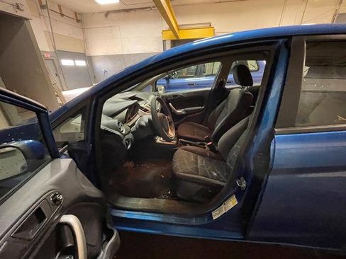 Used 2011 Ford Fiesta SE w/ 202A Rapid Spec Order Code image 21