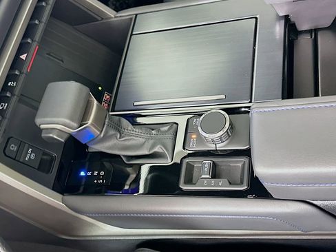 Certified 2026 Toyota Tundra Platinum AWD/4WD image 17