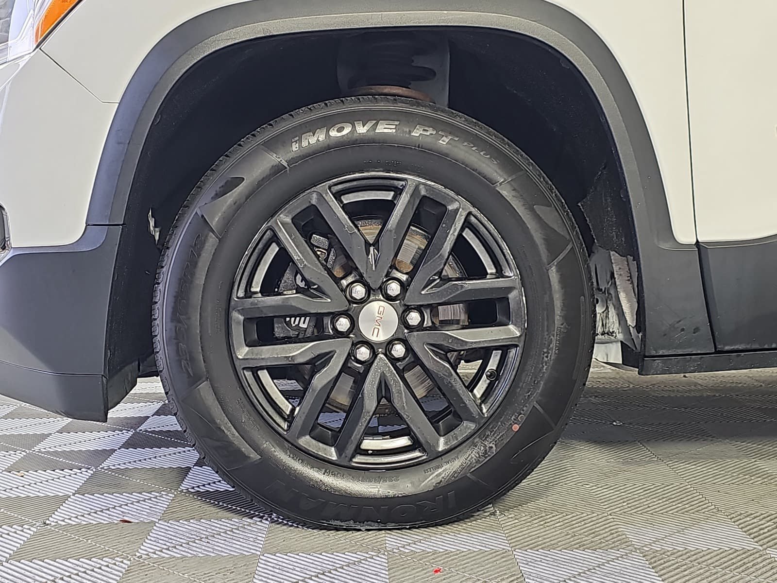 Used 2019 GMC Acadia SLT w/ LPO, Cargo Package FWD image 10