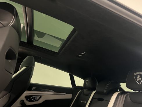 Used 2023 Lamborghini Urus S AWD/4WD image 17
