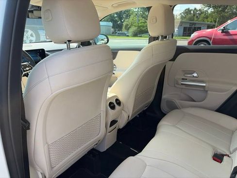 Used 2021 Mercedes-Benz GLA 250 4MATIC image 21
