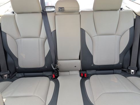Used 2023 Subaru Forester Limited AWD/4WD image 13