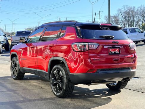 Used 2018 Jeep Compass Latitude image 5