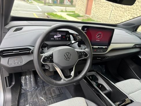 Used 2023 Volkswagen ID.4 Pro AWD/4WD image 15
