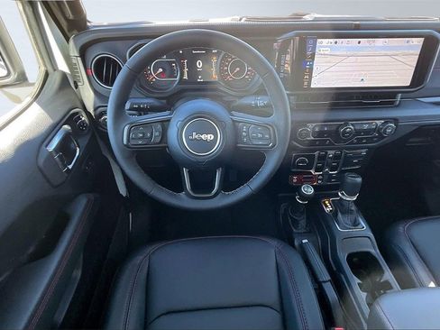 New 2025 Jeep Gladiator Rubicon image 22