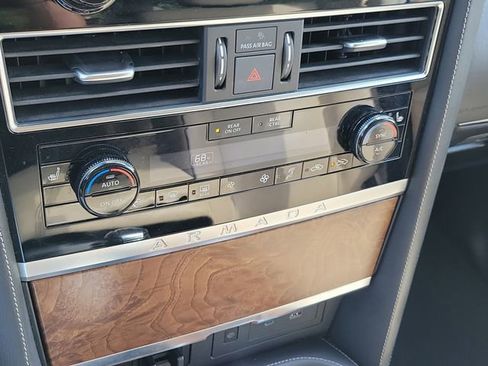 Used 2023 Nissan Armada SL w/ Captain's Chairs Package image 28