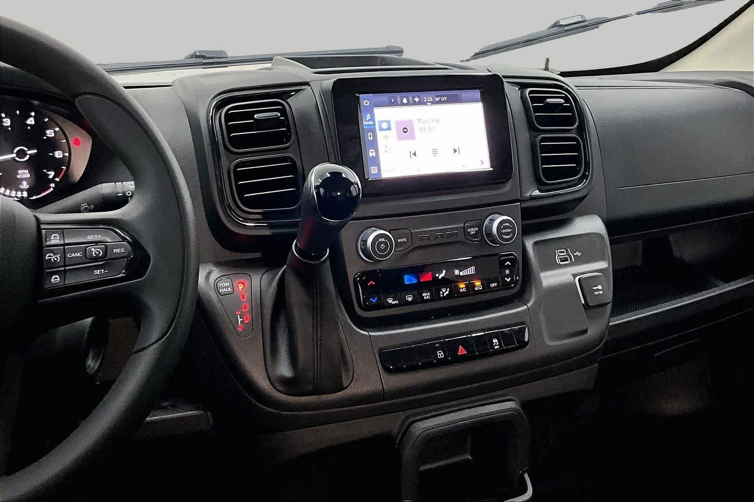 Used 2026 RAM ProMaster 1500 w/ Convenience Group FWD image 7