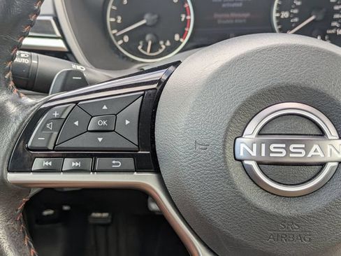 Used 2023 Nissan Altima 2.5 SR w/ SR Premium Package FWD image 21