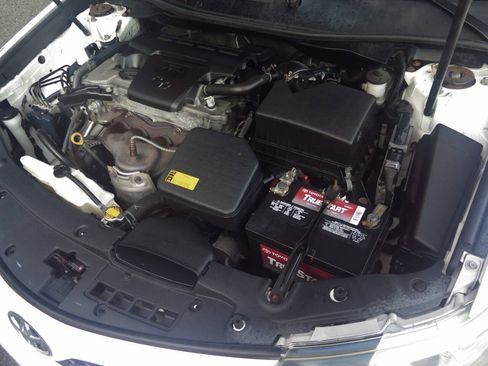 Used 2013 Toyota Camry SE FWD image 32