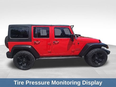 Used 2015 Jeep Wrangler Unlimited Sport w/ Connectivity Group AWD/4WD image 7