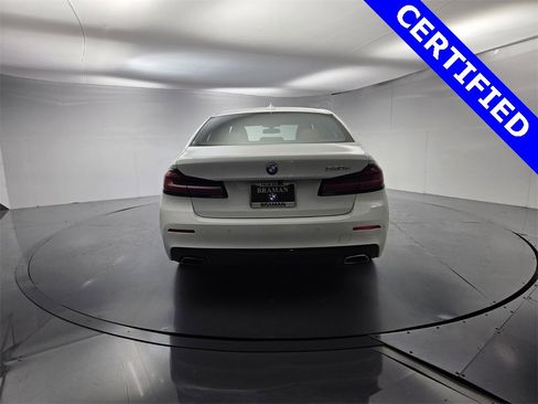 Certified 2023 BMW 530e w/ Premium Package image 9
