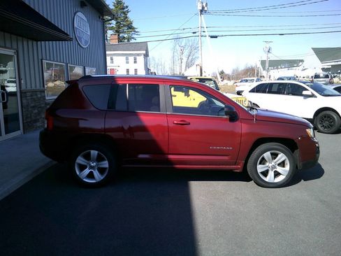 Used 2011 Jeep Compass 2WD image 7