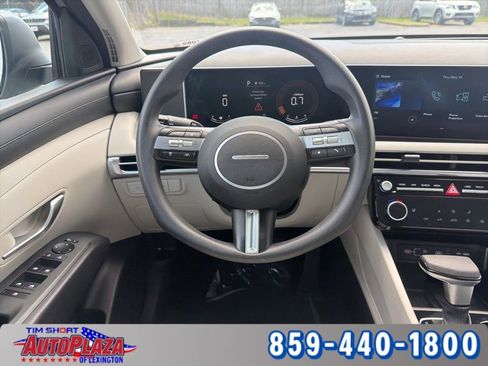 Used 2025 Hyundai Tucson SEL AWD/4WD image 2