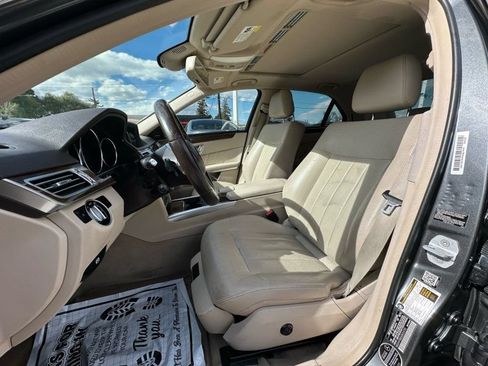 Used 2014 Mercedes-Benz E 550 4MATIC Sedan image 10