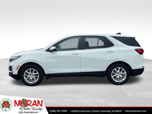 Certified 2024 Chevrolet Equinox LT FWD image 3