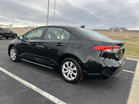 Used 2024 Toyota Corolla LE image 8