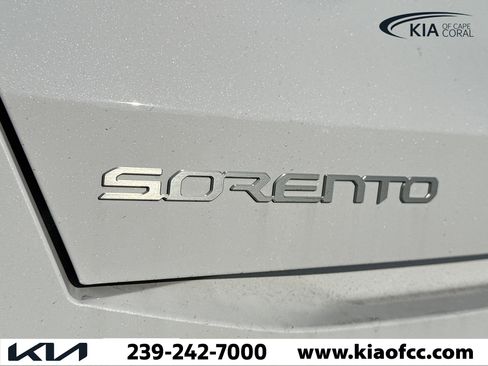 New 2026 Kia Sorento S image 10