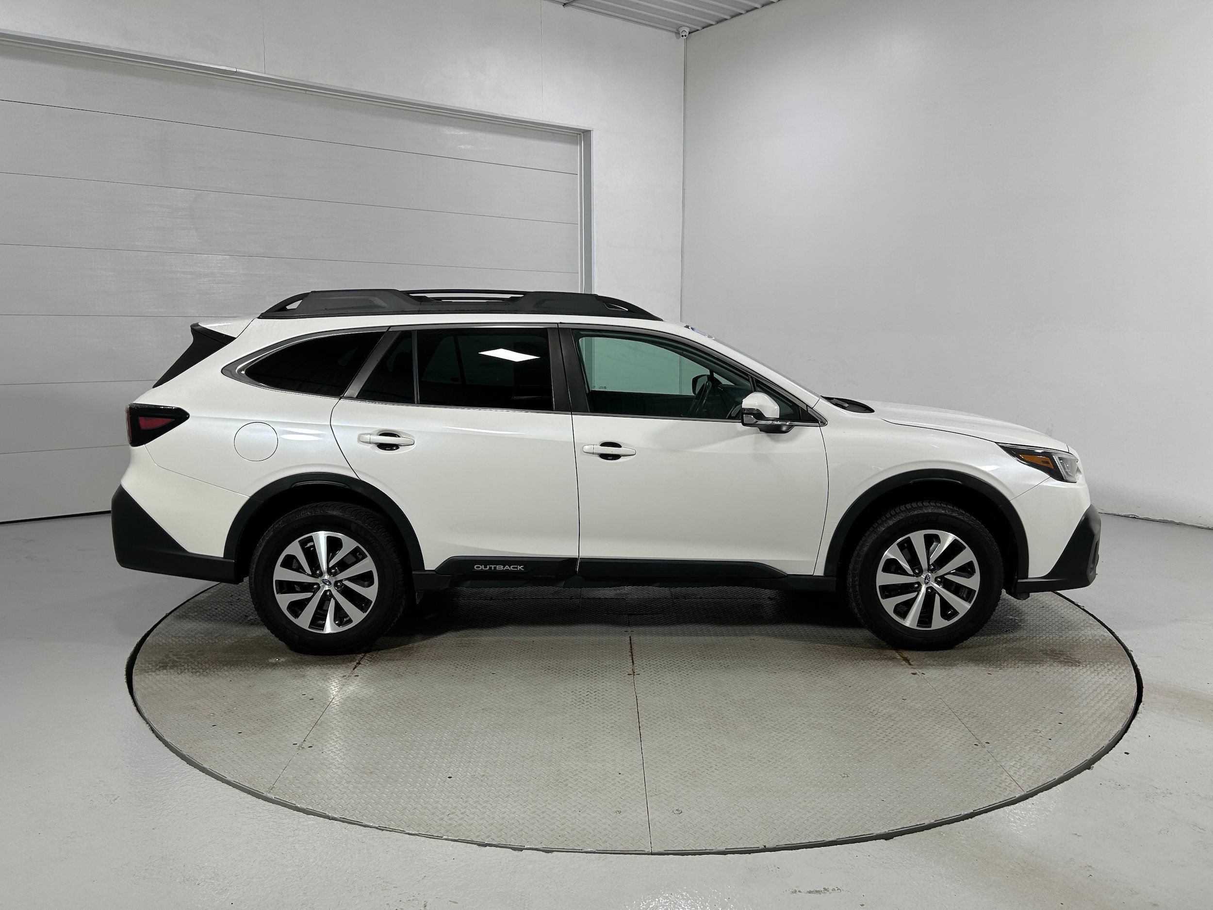 Used 2020 Subaru Outback Premium AWD/4WD image 35