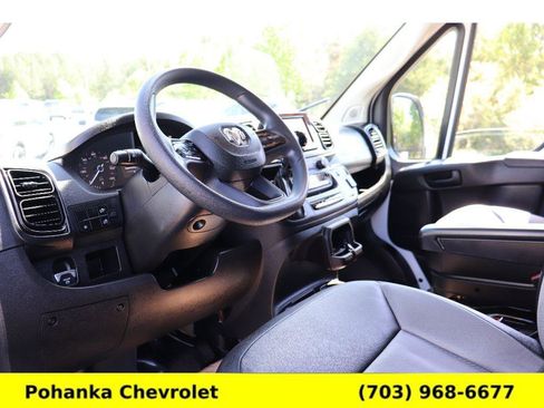 Used 2025 RAM ProMaster 2500 w/ Convenience Group FWD image 20