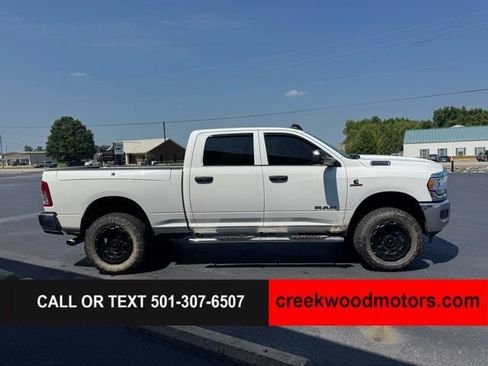 Used 2020 RAM 2500 Tradesman w/ Chrome Appearance Group AWD/4WD image 7