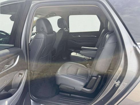 Used 2019 Buick Enclave Essence AWD/4WD image 11