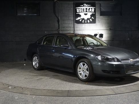 Used 2013 Chevrolet Impala LT w/ LT Sunroof Package FWD image 8