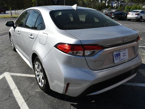 Used 2022 Toyota Corolla LE image 8