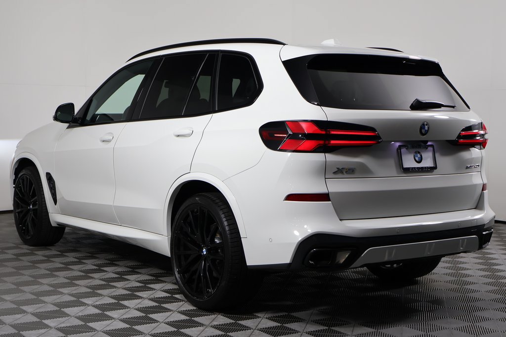 Used 2024 BMW X5 sDrive40i w/ M Sport Package RWD image 6