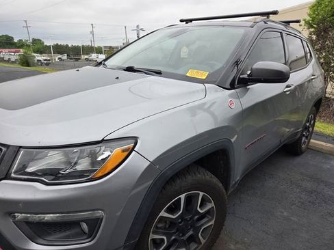 Used 2020 Jeep Compass Trailhawk image 10