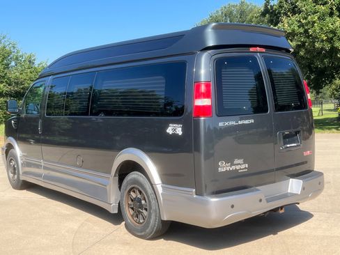 Used 2016 GMC Savana 2500 Extended image 18