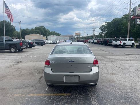 Used 2008 Ford Focus SE FWD image 6