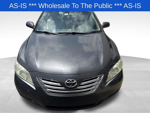 Used 2009 Toyota Camry Hybrid FWD image 2