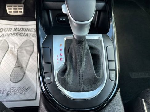 Used 2023 Kia Forte GT-Line image 33