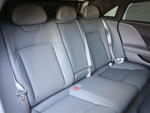 Used 2025 Lucid Air Touring AWD/4WD image 24