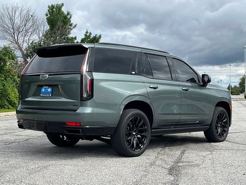 Used 2024 Cadillac Escalade Sport Platinum w/ LPO, ONYX Package AWD/4WD image 7
