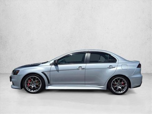 Used 2014 Mitsubishi Lancer Evolution MR AWD/4WD image 9