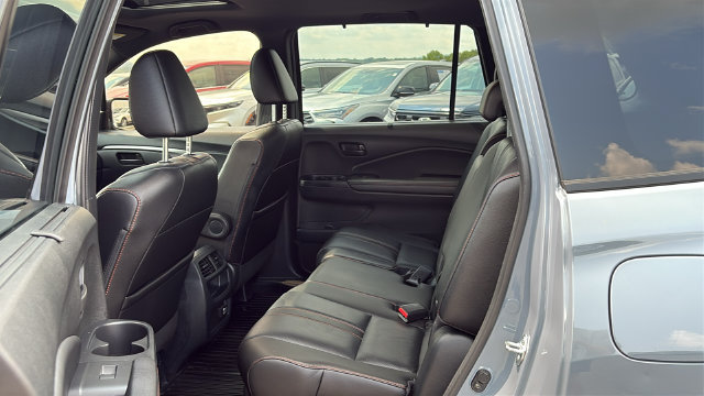 Used 2023 Honda Passport TrailSport image 23