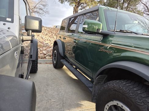 Used 2023 Ford Bronco Outer Banks w/ Sasquatch Package image 4