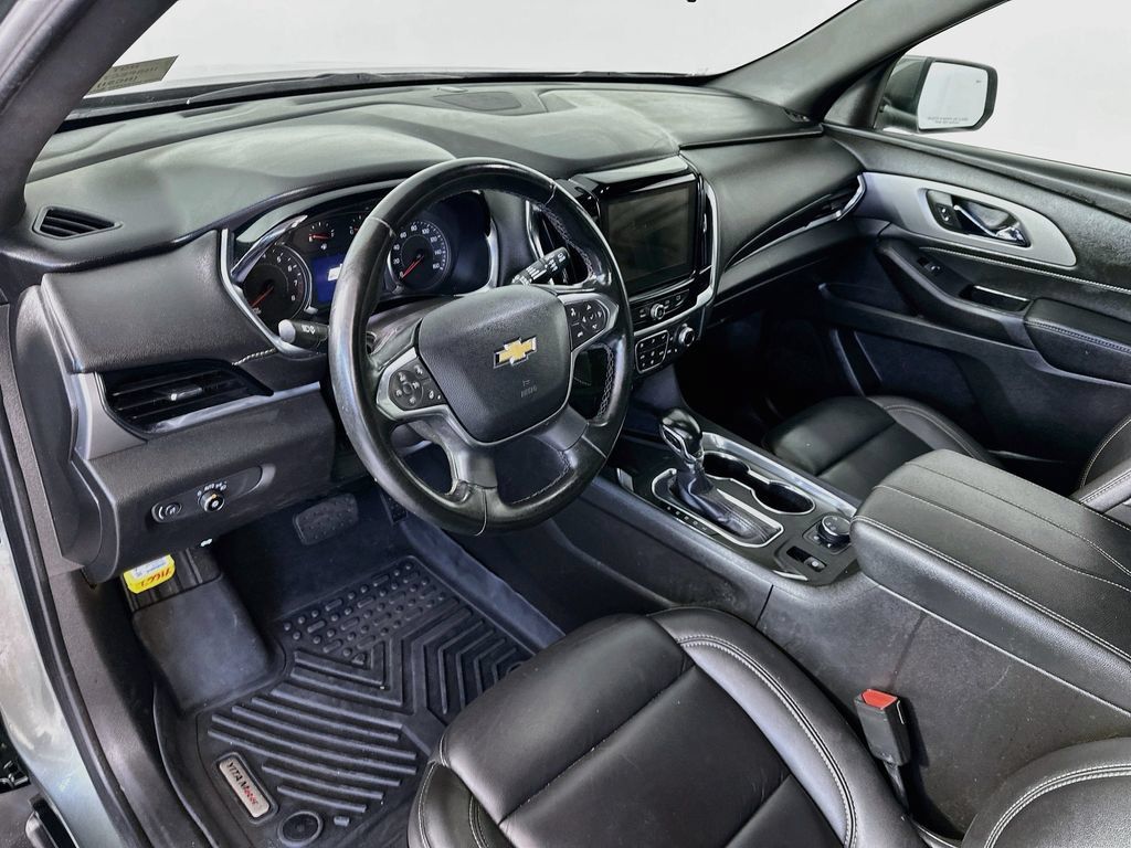 Used 2023 Chevrolet Traverse LT AWD/4WD image 30
