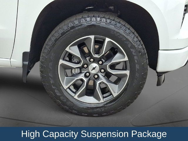 Used 2024 Chevrolet Silverado 1500 RST w/ LPO, Liner Protection Package AWD/4WD image 10