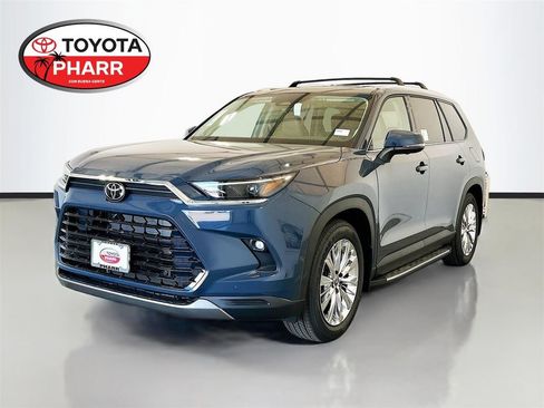 New 2026 Toyota Grand Highlander Platinum image 1