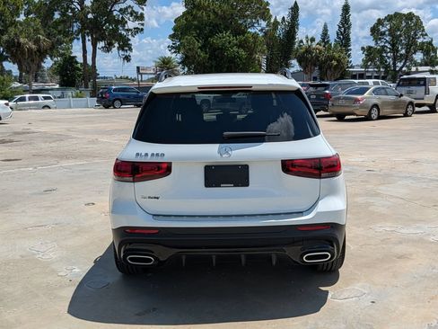 Used 2023 Mercedes-Benz GLB 250 image 7