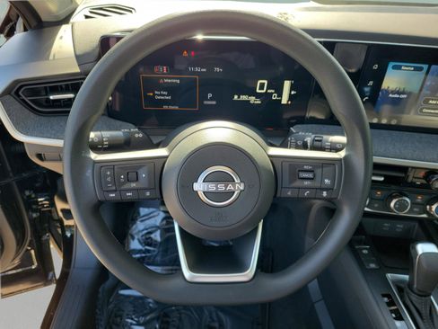 New 2026 Nissan Kicks S image 21